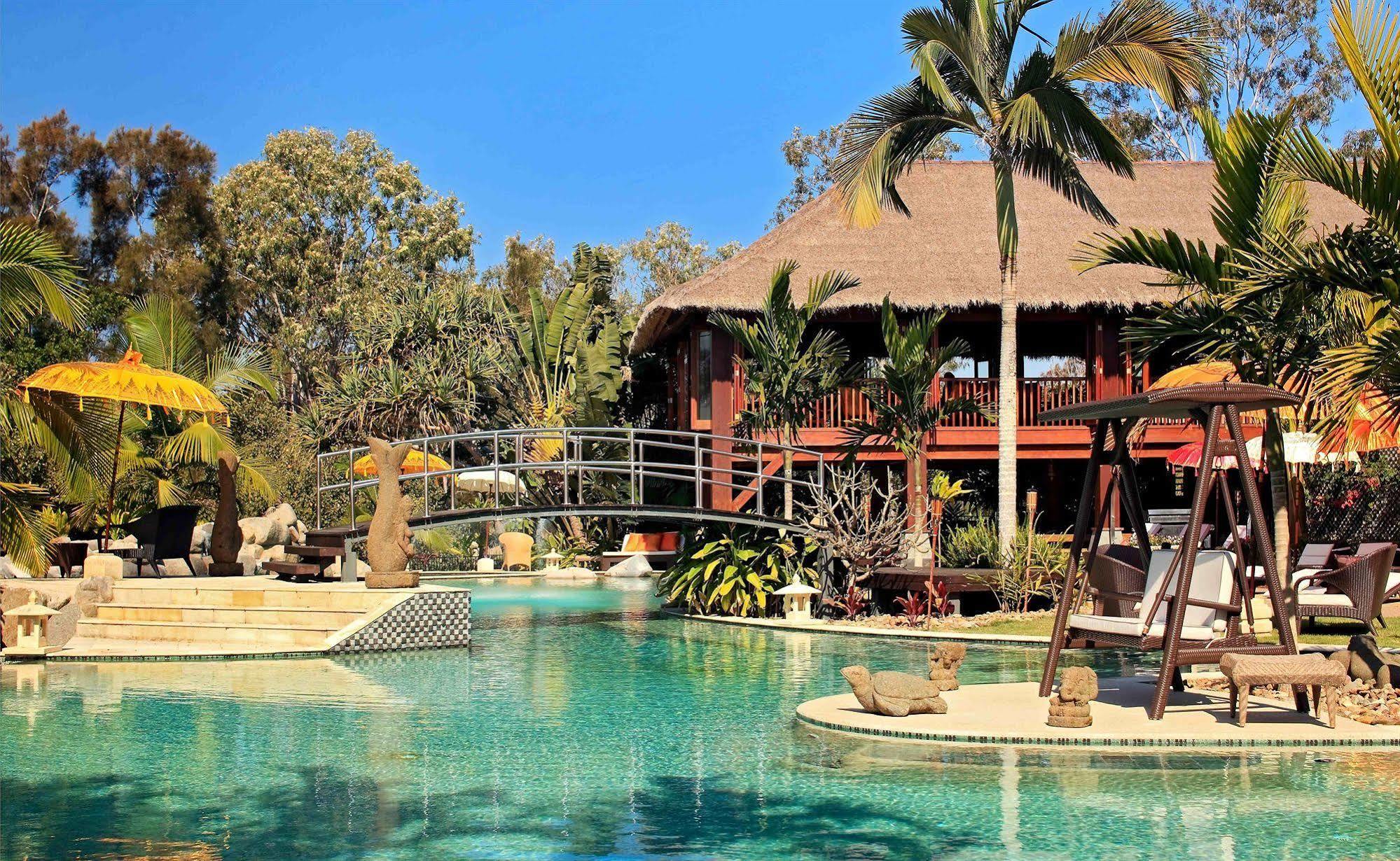 Отель Makepeace Island Noosa North Shore Экстерьер фото