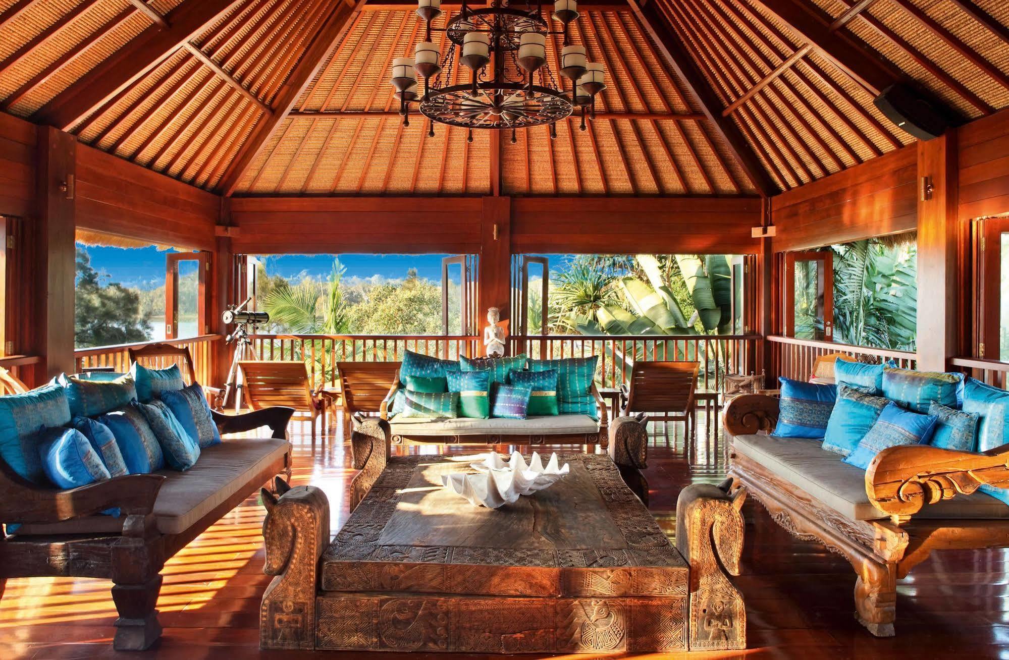 Отель Makepeace Island Noosa North Shore Экстерьер фото