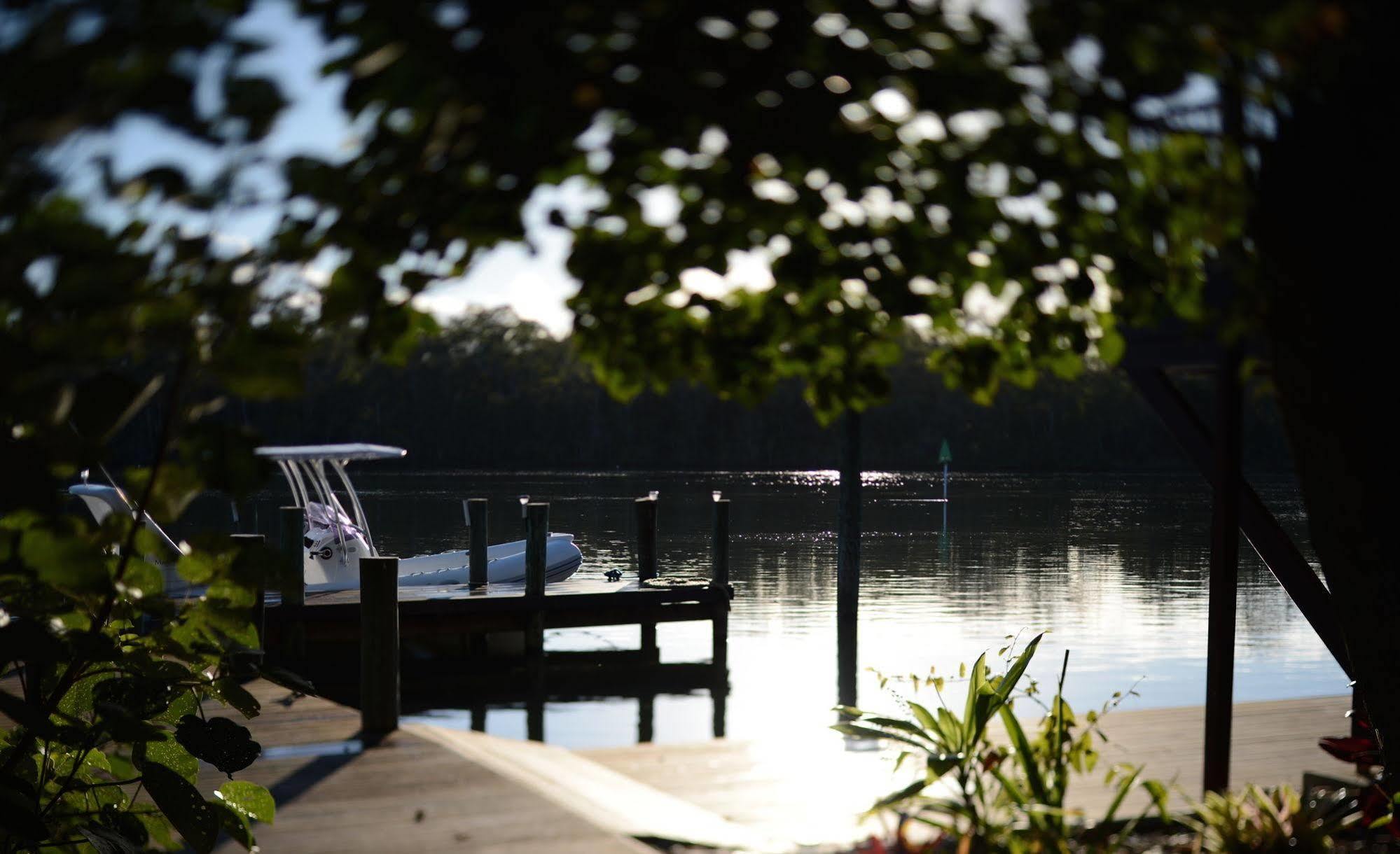 Отель Makepeace Island Noosa North Shore Экстерьер фото